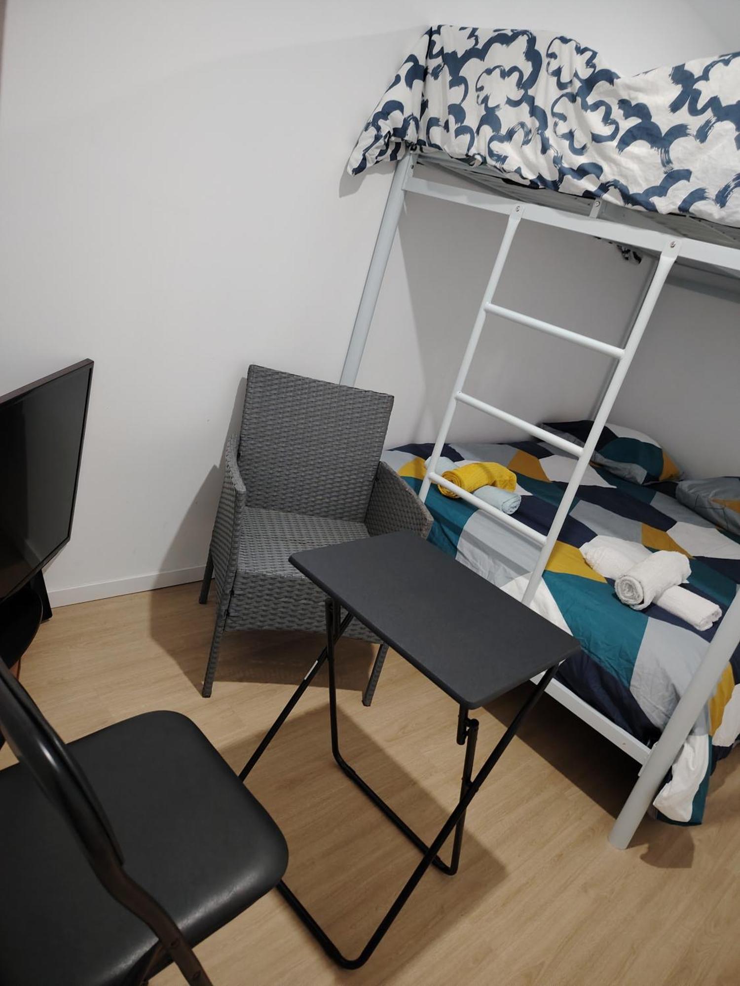 Locatif Gare Lille Europe Souvenir Bed & Breakfast Exterior photo